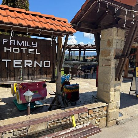 Family Hotel Eterno Tsigov Chark Exteriör bild
