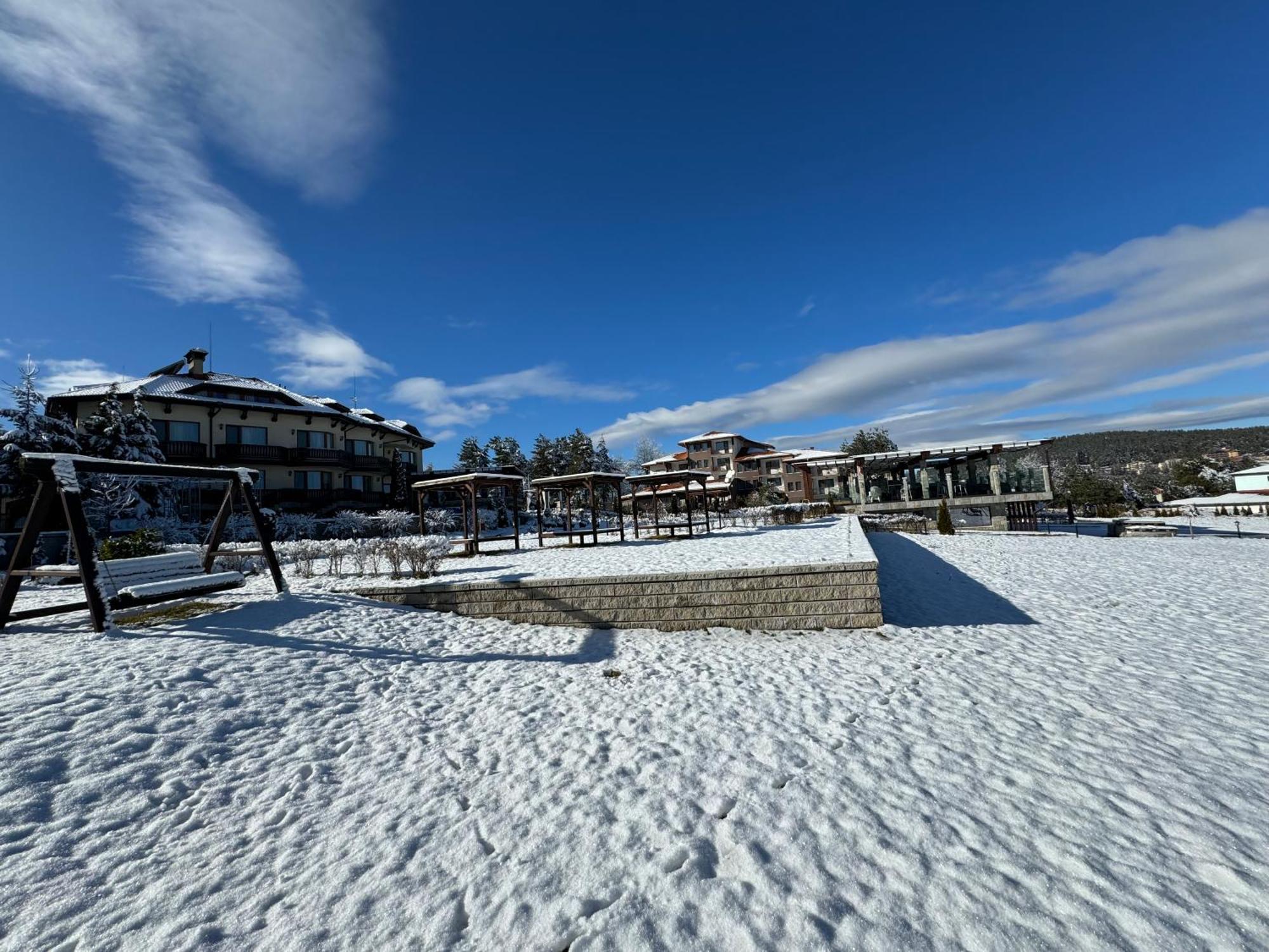 Family Hotel Eterno Tsigov Chark Exteriör bild